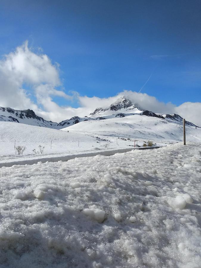 Pena Del Viento A Pie De Pistas Estacion San Isidro *